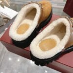 Gucci Horsebit Shearling Mules In Brown Suede - Image 8