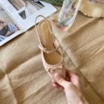 Gucci Women’s Horsebit Pump Beige Leather - Image 6