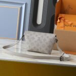 Louis Vuitton Pulse Wearable Wallet Sand 22Cm M14794 - Image 9