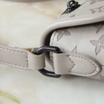 Louis Vuitton Pulse Wearable Wallet Sand 22Cm M14794 - Image 6