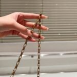 Saint Laurent Reversible Kate Medium In Suede Brown 22Cm 5538041S78W7761 - Image 8