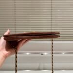 Saint Laurent Reversible Kate Medium In Suede Brown 22Cm 5538041S78W7761 - Image 6