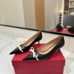 Valentino Bepointy Pump In Patent Leather Black 6W2S0Lq0Dal 790 - Image 2