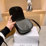 Celine Folco Cuir Triomphe In Smooth Black 18Cm 198263Du3 38No - Image 8