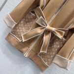 Louis Vuitton Monogram Accent Knitted Coat Camel Beige 1Ahzfy - Image 4