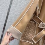 Louis Vuitton Monogram Accent Knitted Coat Camel Beige 1Ahzfy - Image 5