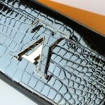 Louis Vuitton Capucines Crocodile Leather Long Wallet Black 20Cm - Image 5