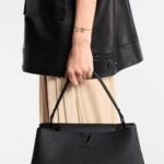 Louis Vuitton Lv Iconic Heart Bracelet Gold M1342A - Image 4