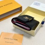 Louis Vuitton Capucines Small Xs Wallet Black 11Cm M68587 - Image 5
