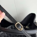Gucci GG Emblem Small Bucket Bag Black Leather 25Cm 815118 AAFDV 1000 - Image 5