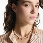 Louis Vuitton Blooming Pearls Necklace Gold M02388 - Image 5
