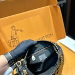 Louis Vuitton Carryall BB Bag Monogram Black 26Cm - Image 8