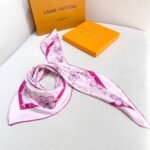 Summer Set: Louis Vuitton Sunset Washed Pink 27Cm And Map In Rose Clair 70Cm - Image 9