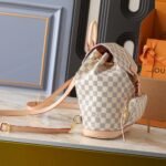 Iconic Set: Louis Vuitton Montsouris Pm And Lisa Wallet - Image 3