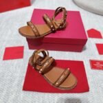 Valentino Garavani Rockstud Torchon Leather Sandal Brown 6W2S0Kw8Bae N58 - Image 3