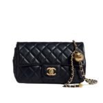 Chanel Shoulder Bag Black 20Cm Ap1787