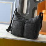 Louis Vuitton Hobo Cargo Black 30Cm M14778 - Image 2