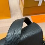 Louis Vuitton Twist West Bag Black 23Cm M25336 - Image 7