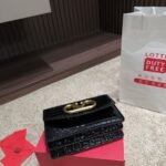 Valentino Garavani Vain Small Shoulder Bag In Crocodile Black 19Cm 6W0B0R17Tvg 0No - Image 4