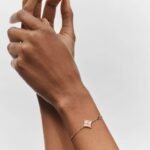 Louis Vuitton Color Blossom Bb Star Bracelet Red Gold - Image 5