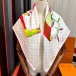 Louis Vuitton X Murakami Monogram Superflat Shawl M96080 - Image 3