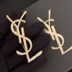 Saint Laurent Ysl Brooch Gold 748486Y1500 8007 - Image 3
