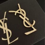 Saint Laurent Ysl Brooch Gold 748486Y1500 8007 - Image 4