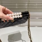 Chanel Small Tote Gold Tone Metal Black 27Cm As5413 B19658 94305 - Image 4