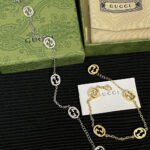 Gucci Interlocking Bracelet Yellow Gold ‎629904 J8500 8000 - Image 4