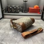 Gucci Gg Emblem Small Crossbody Bag Brown 23Cm ‎821155 Faed3 9786 - Image 5