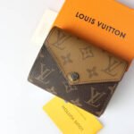 Louis Vuitton Victorine Wallet Monogram Brown 12Cm M81557 - Image 2