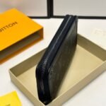 Louis Vuitton Long Wallet Monogram Eclipse Trunk Zippy Black 19Cm M80558 - Image 4