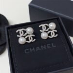 Chanel Stud Earrings Glass Pearls Silver Abf730 B20573 U0937 - Image 2