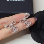 Chanel Earings Pearly White And Crystal Silver Abf732 B20573 U0937 - Image 5