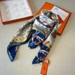 Hermes Les Voitures Nouvelles Scarf Marine 90Cm H984108S 08 - Image 5