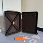 Louis Vuitton Horizon 50 Suitcase Bag Brown 55Cm M23209 - Image 6