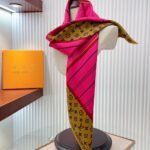 Louis Vuitton My Neverfull Square Rose Fuchsia 90Cm M96258 - Image 4