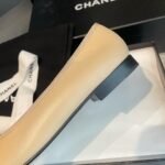 Chanel Ballerina Beige And Black G02819 X01000 C0204 - Image 9