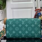 Louis Vuitton Rocker Dopp Kit Green 22Cm - Image 2