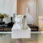Chanel Classic Medium Handbag White 25Cm A01112 - Image 6