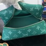 Louis Vuitton Rocker Dopp Kit Green 22Cm - Image 6