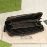 Gucci Gg Supreme Round Zipper 21Cm 90248668 - Image 7