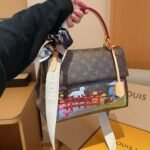 Louis Vuitton Cluny Bag Monogram Brown 29Cm - Image 3