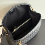Gucci GG Emblem Small Bucket Bag Black Leather 25Cm 815118 AAFDV 1000 - Image 8