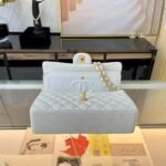 Summer Set: Chanel Classic Medium Handbag White 25Cm A01112 And 23P Quilted Cc Chain Mule Sandal White - Image 5