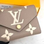 Louis Vuitton Victorine Wallet Beige 12Cm M81861 - Image 3