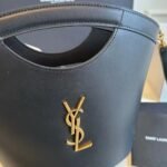 Saint Laurent Celia Mini Tote In Smooth Leather Black 20Cm 7910690U90W1000 - Image 4