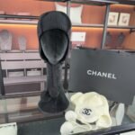 Chanel Cashmere Beanie Black Aab271 B21482 U2779 - Image 2