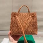 Bottega Veneta Small Andiamo Bag In Cognac 25Cm - Image 5