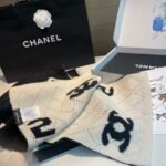Chanel Logo Cashmere Muffler Black And White 170Cm - Image 8